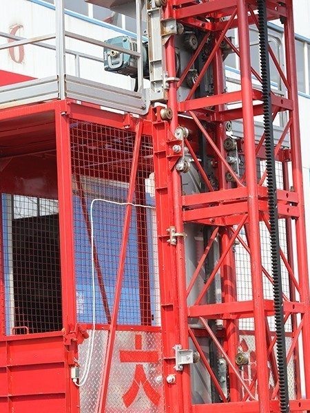 施工升降機(jī)設(shè)備運(yùn)行前需要的檢查！